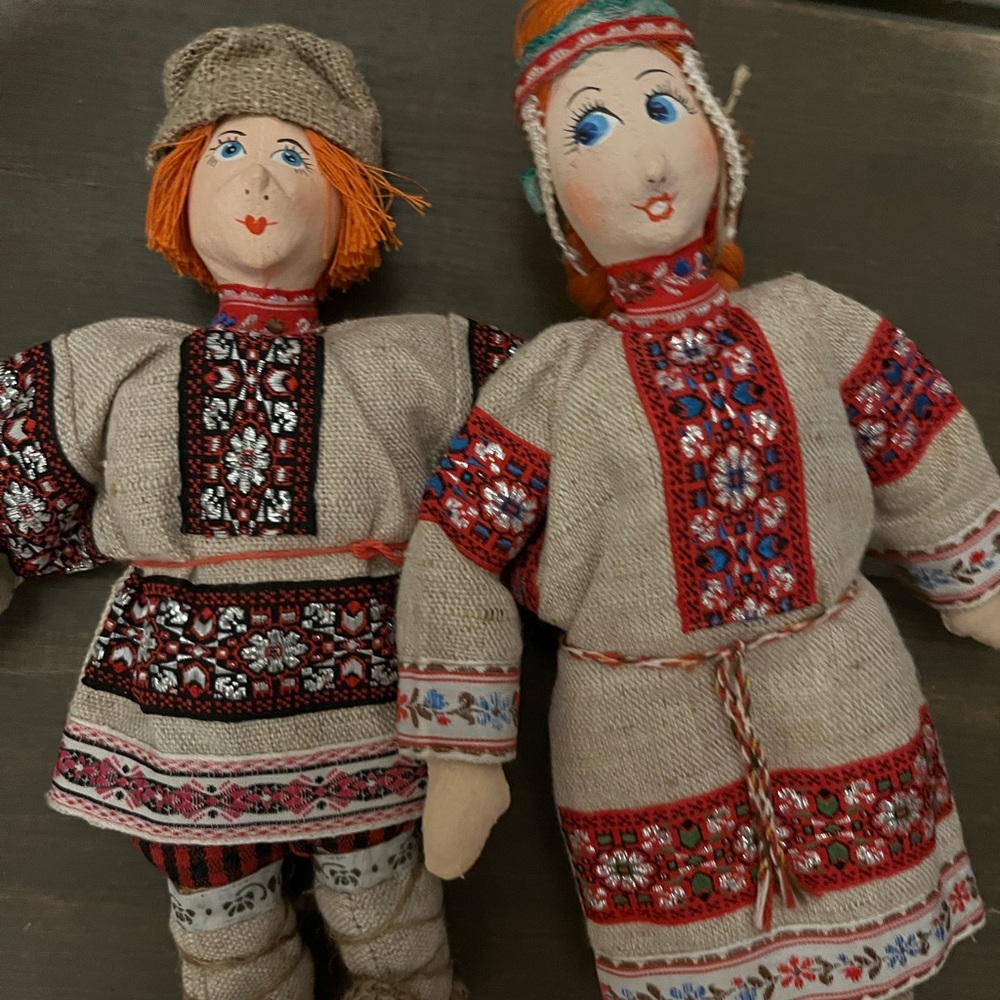 $40
Vintage Belarus Flax Boy and Girl Dolls